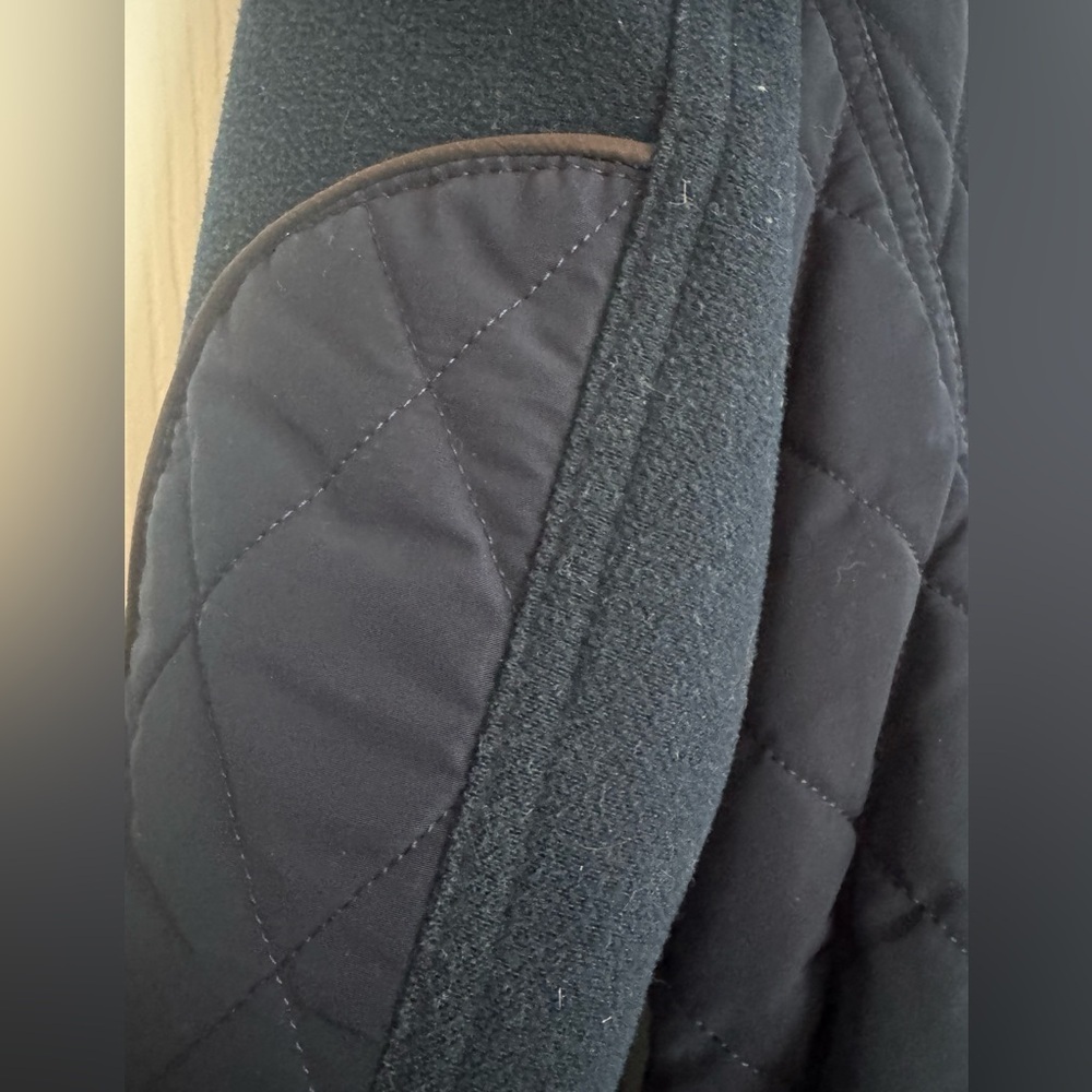 Authentic Burberry Quilted Barn Jacket - Picture 10 of 17
